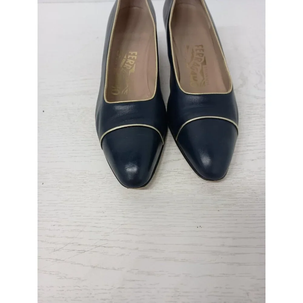 VTG Salvatore Ferragamo Womens Heels Sz 8 Navy Blue Leather Classic Pumps Shoes - Picture 6 of 11